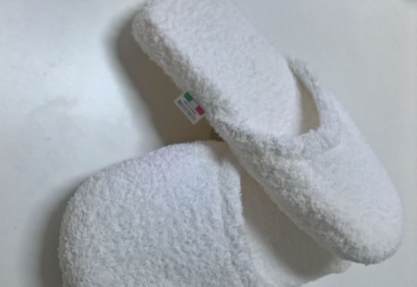 Picture of SLIPPERS WOMAN BAGNO MASSAG 1/C SPUGNA BIANCHE