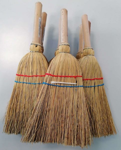 Immagine di SCOPINO SAGGINA MILLEUSI MANICO LEGNO