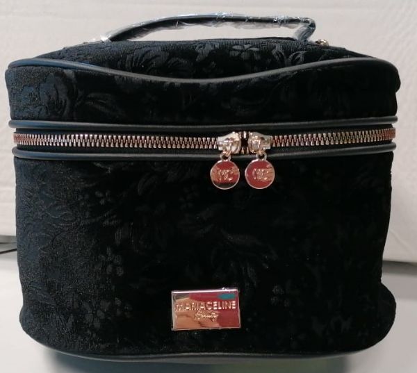 BEAUTY CASE BLACK 